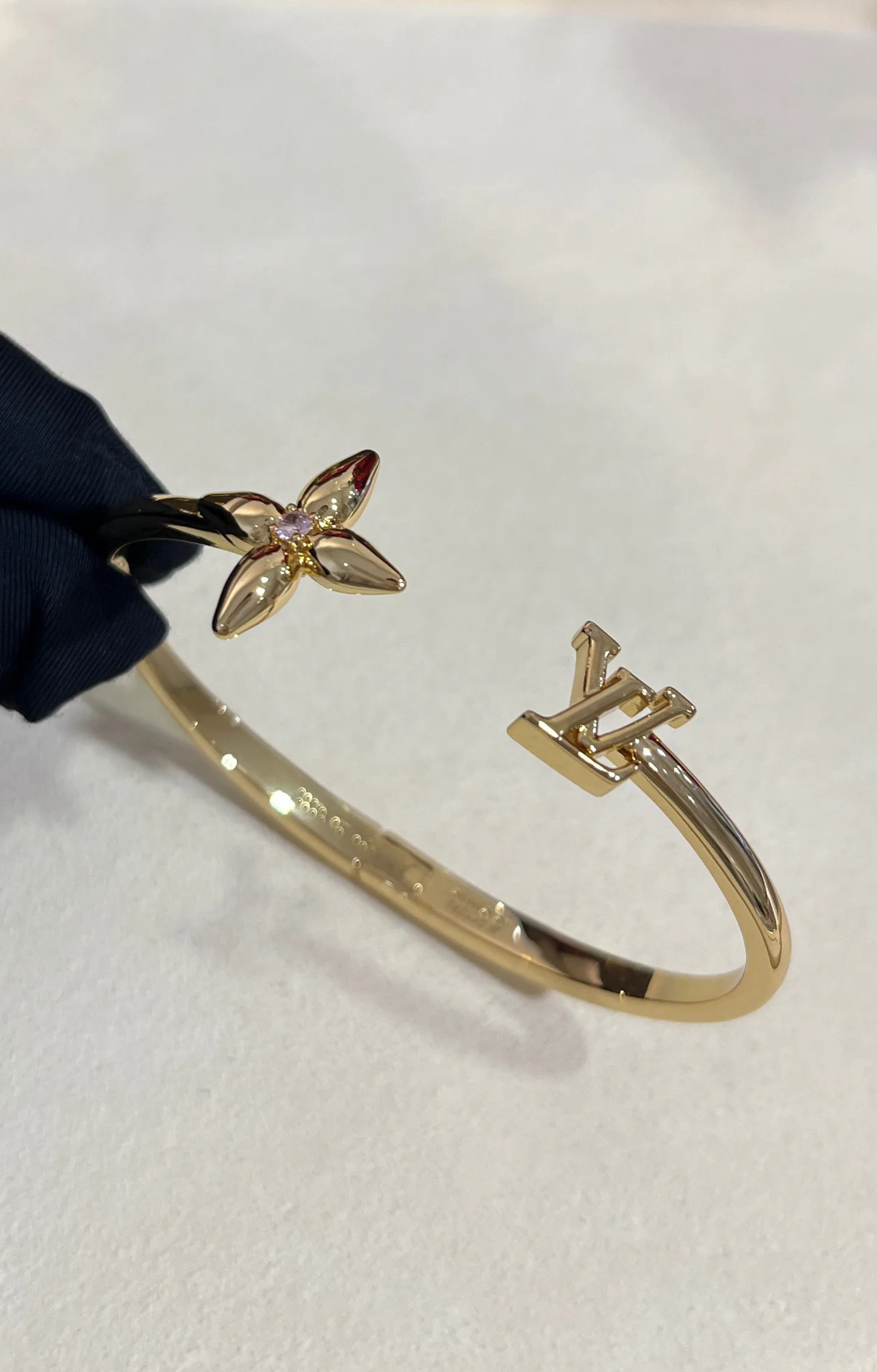 Jewelry LOUIS VUITTON 17819348