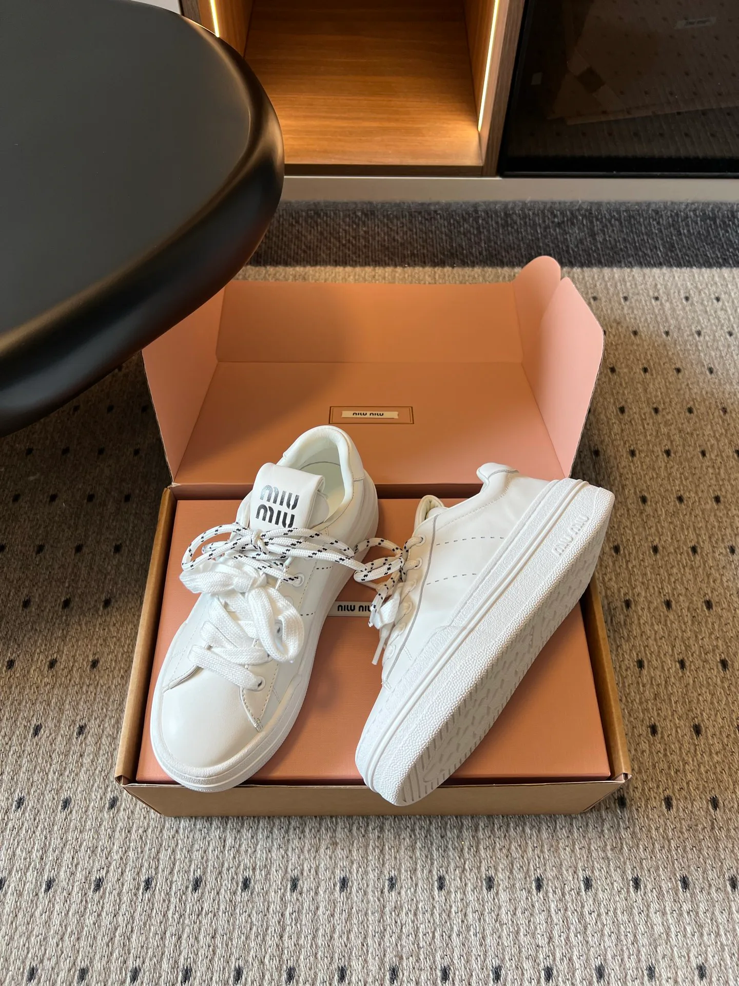 Women's Sneakers MIU MIU 18120970