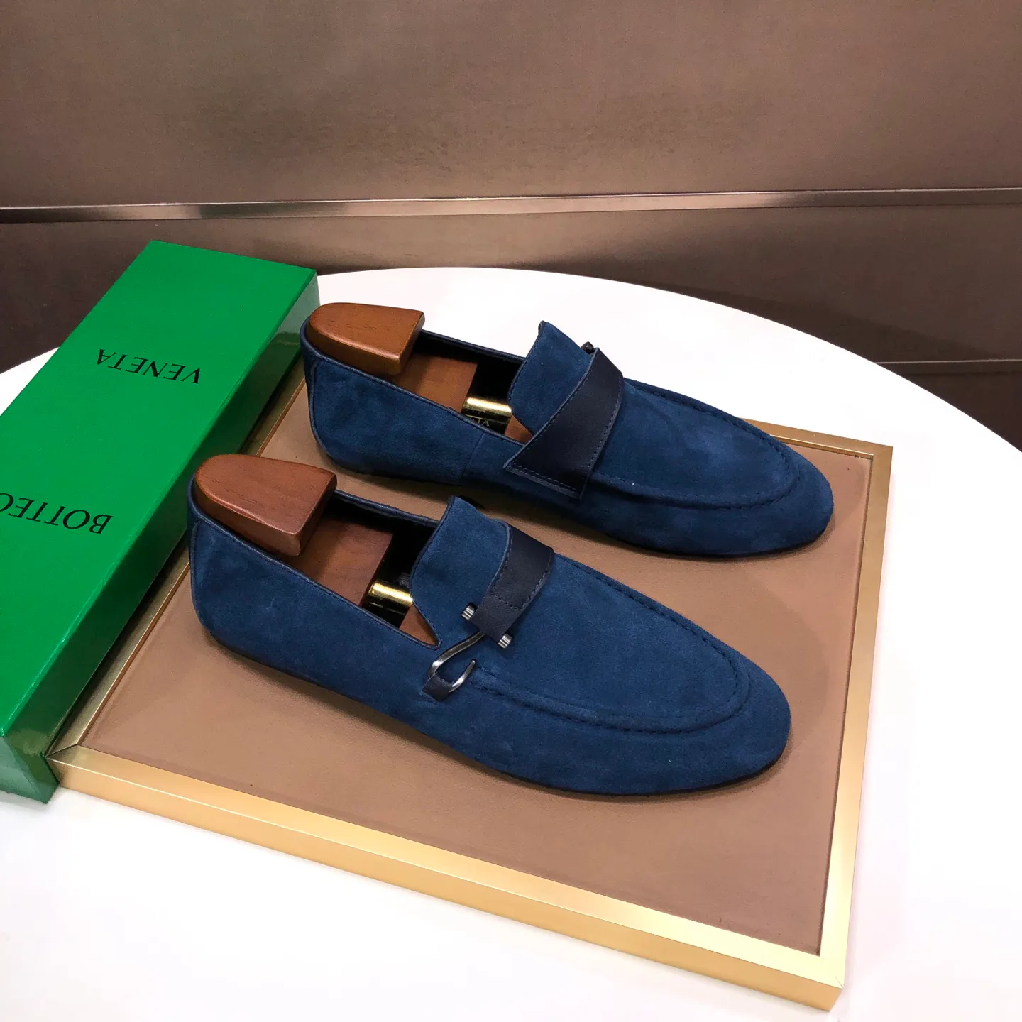 Men's Loafers And Dress Shoes BOTTEGA VENETA 18262221