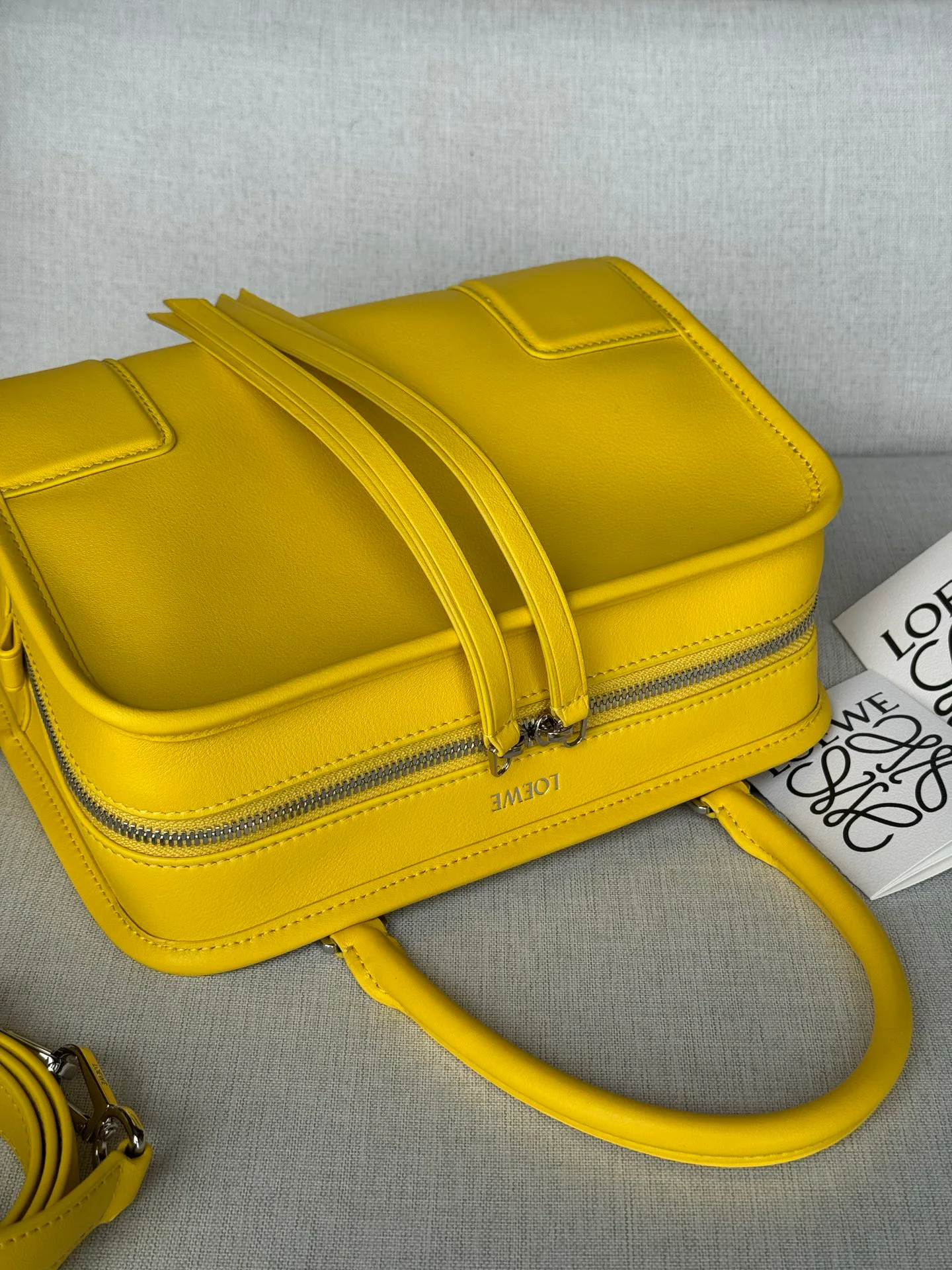 Women's Classic Handbags LOEWE 17927649