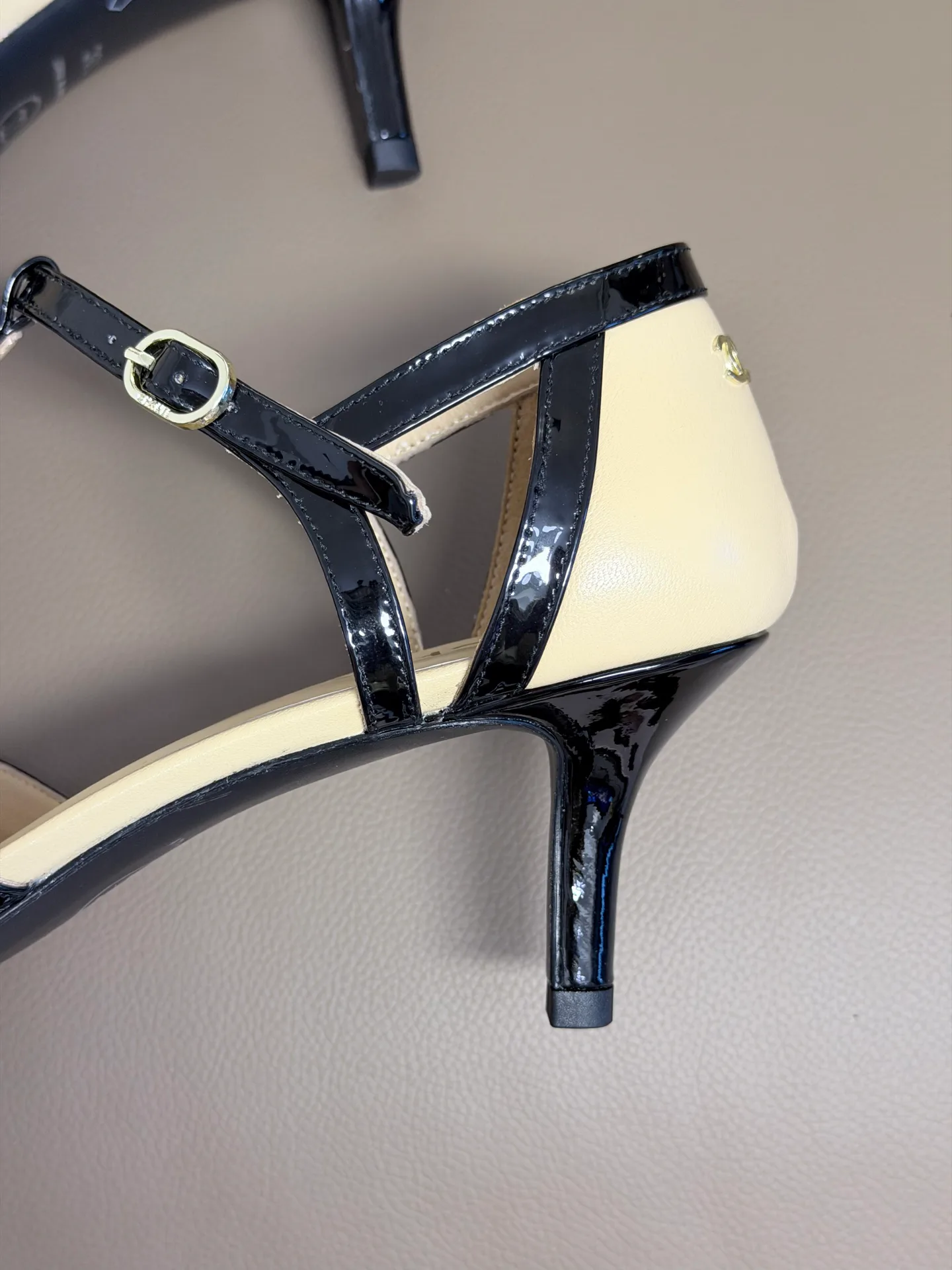Women's Open-Toe Sandals CHANEL 18083647