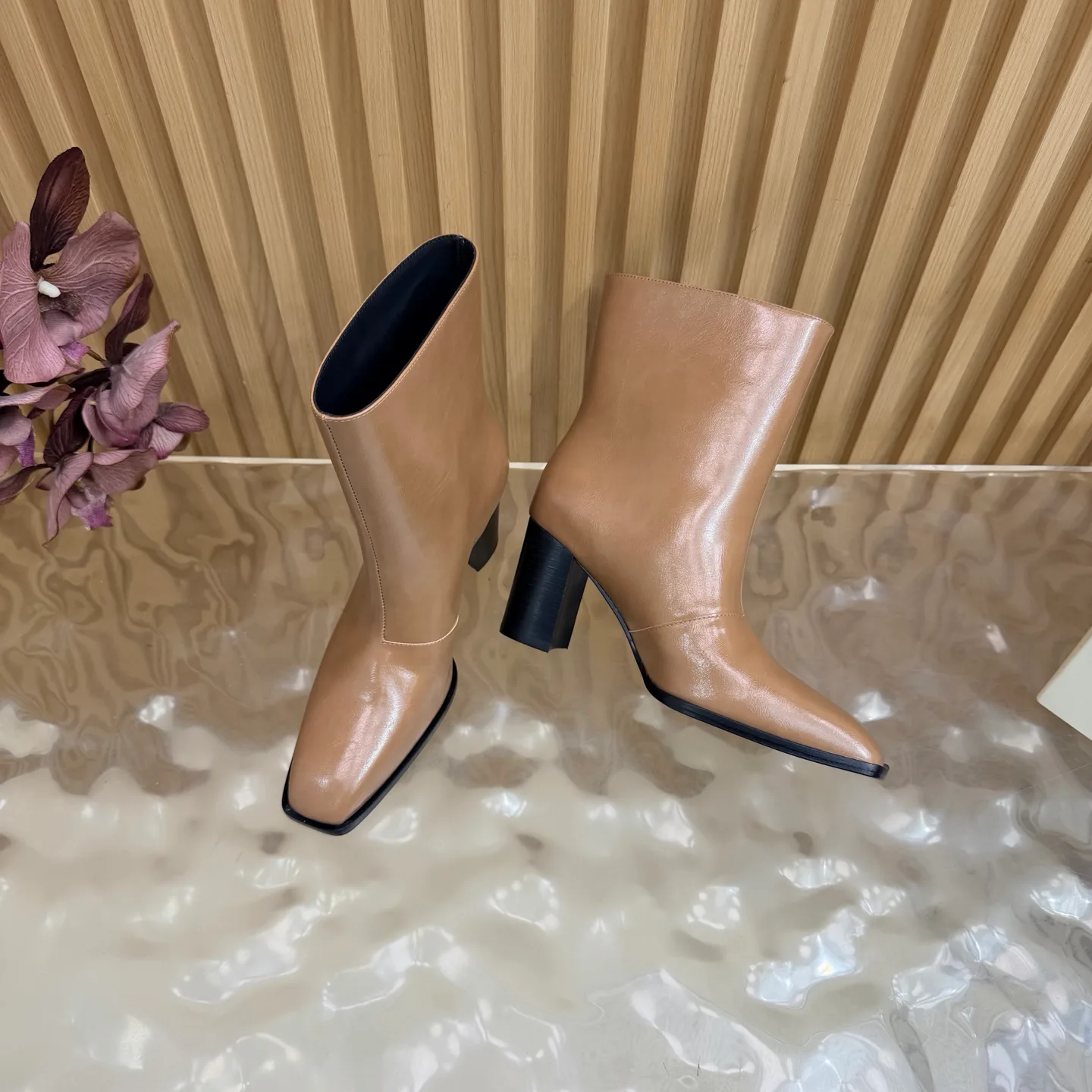 Women's Booties SAINT LAURENT 18235326