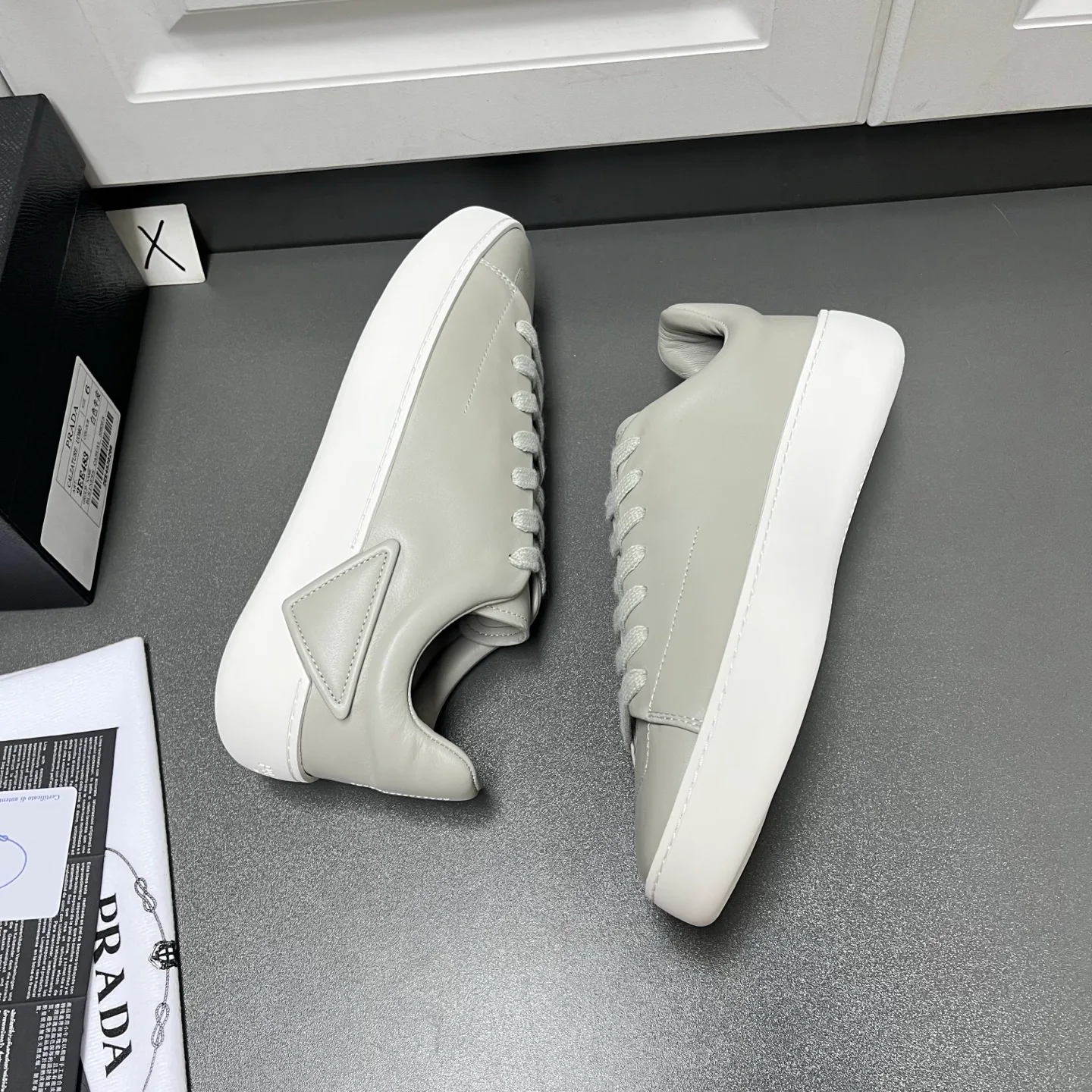 Men's Sneakers PRADA 16940100