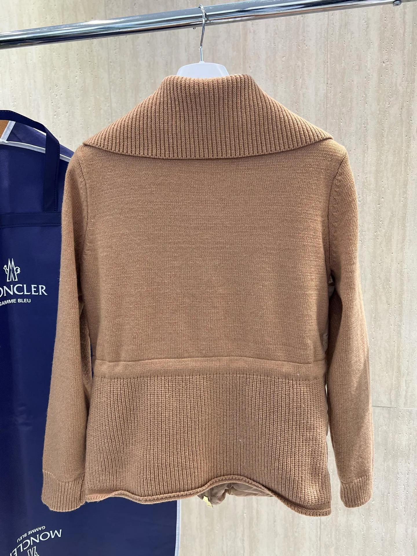 Women's Jumpers And Sweaters MONCLER 18264475