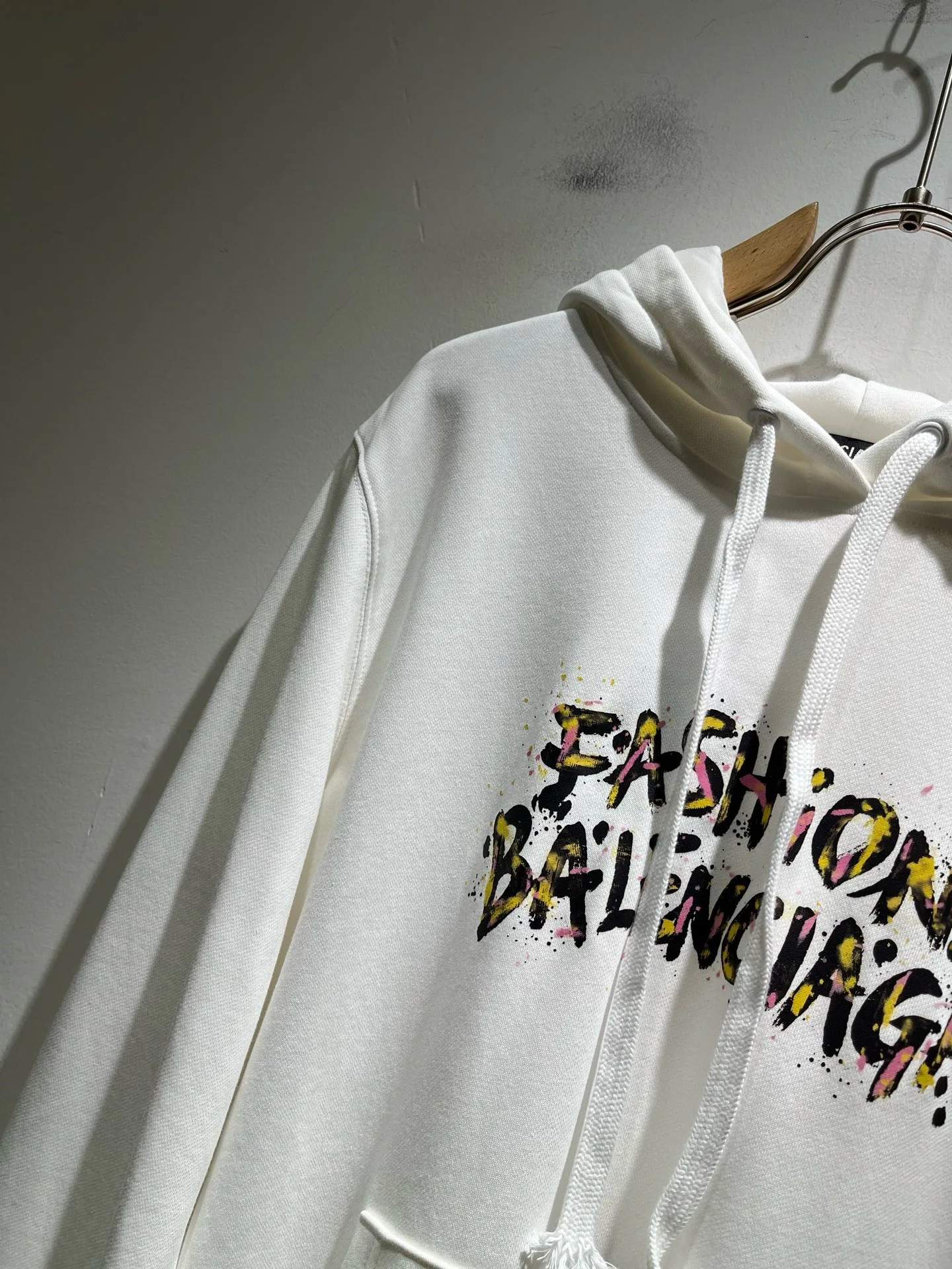 Men's Sweatshirts And Hoodies BALENCIAGA 18081311