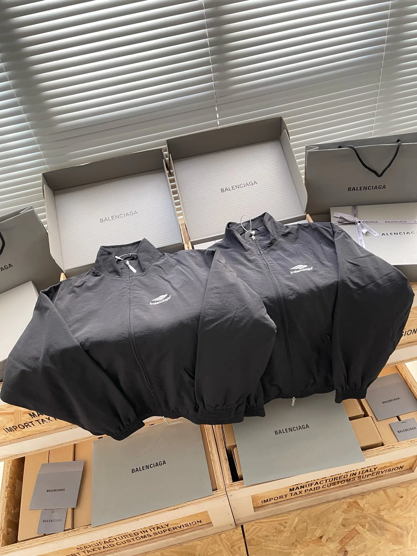 Men's Jackets And Down Jackets BALENCIAGA 18153464