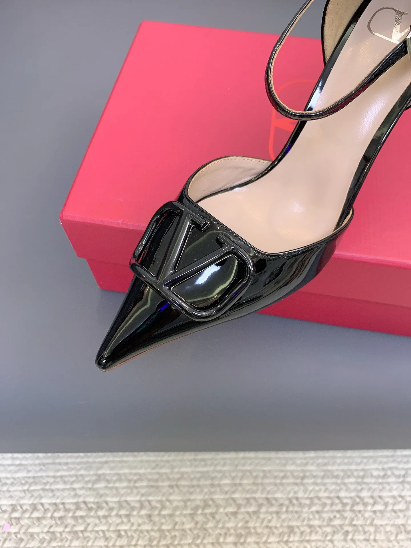 Women's Heels VALENTINO 17656640
