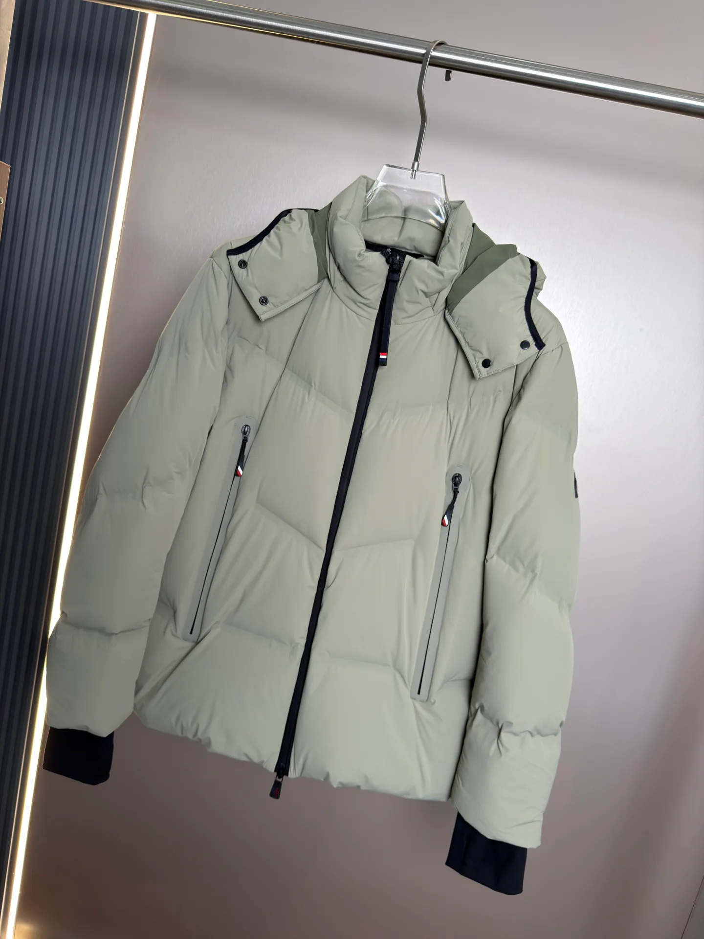 Куртки И Пуховики Мужские Moncler 18621313