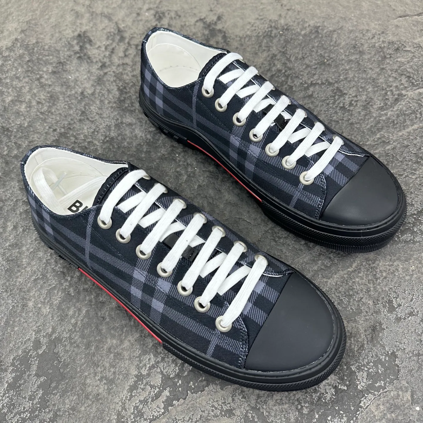 Men's Sneakers BURBERRY 18154133