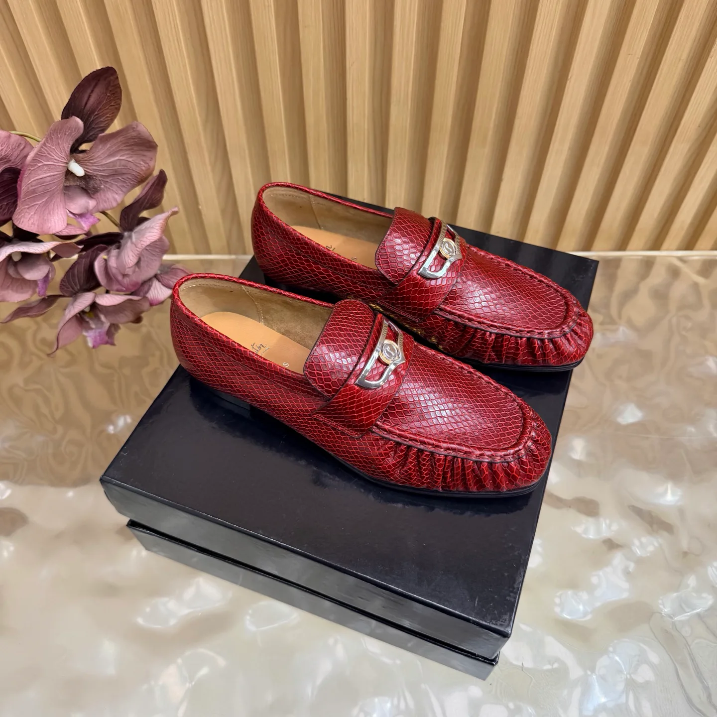 Women's Loafers And Moccasins CHRISTIAN LOUBOUTIN 18190116