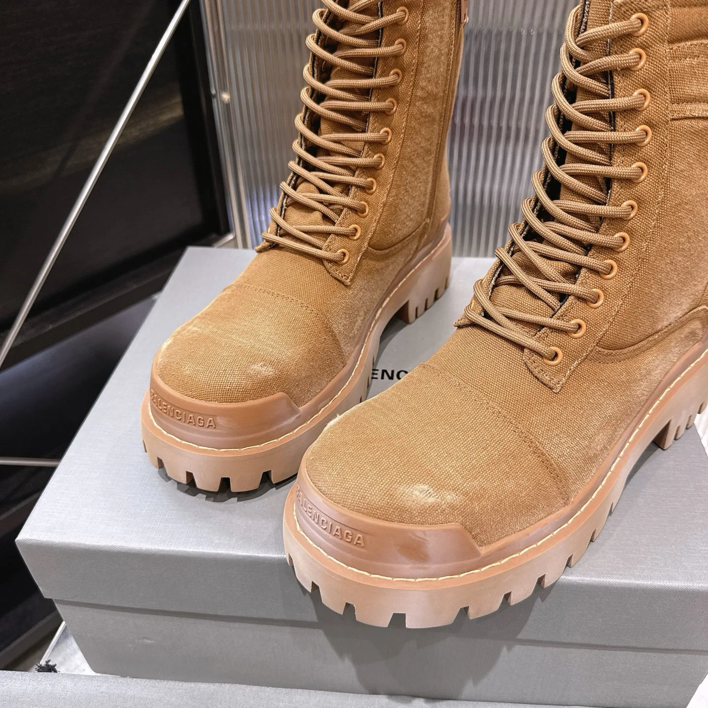 Ботинки Мужские Balenciaga 18598036