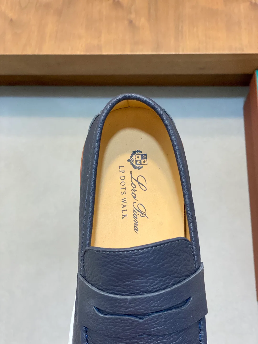 Men's Loafers And Dress Shoes LORO PIANA 18079011