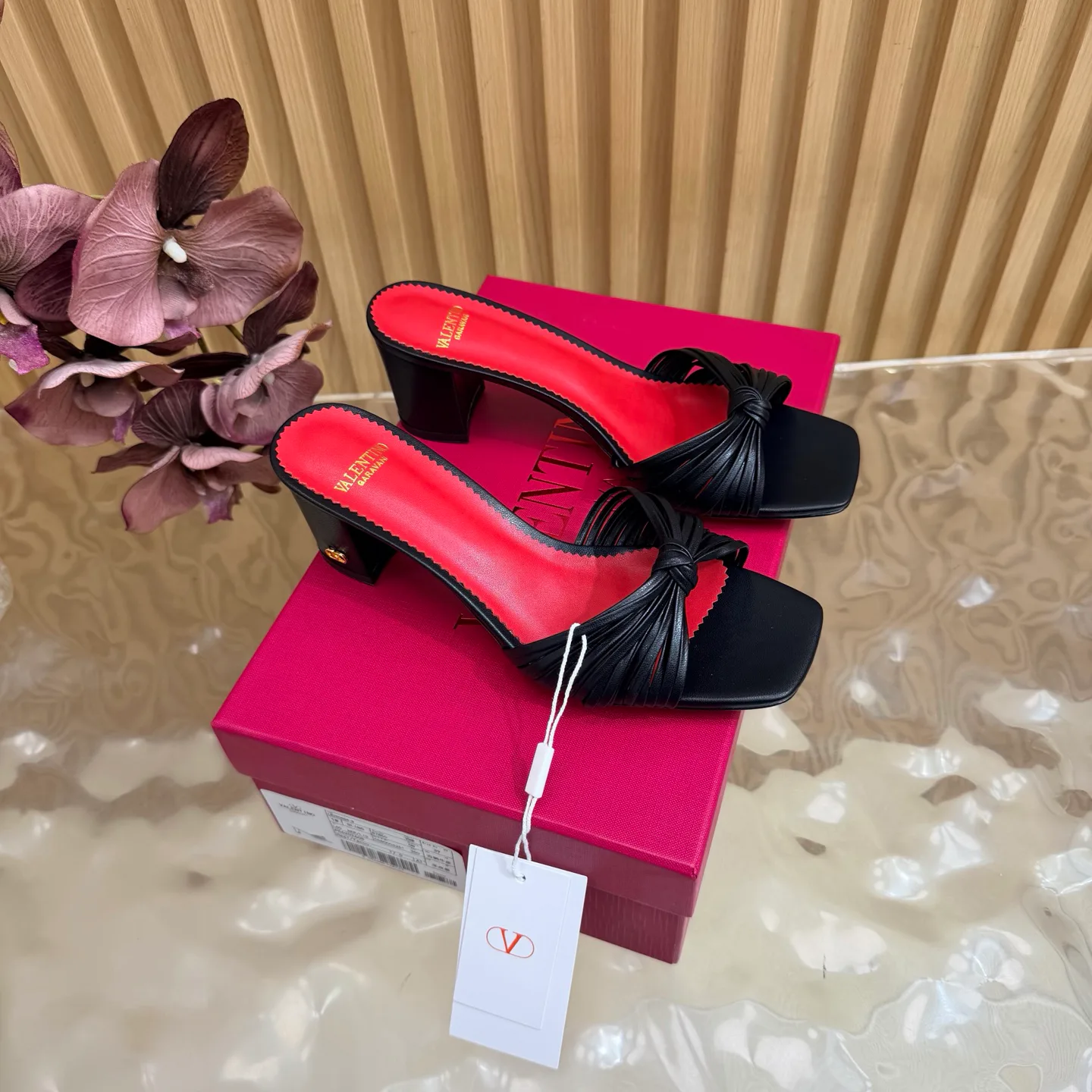 Women's Open-Toe Sandals VALENTINO 17728237