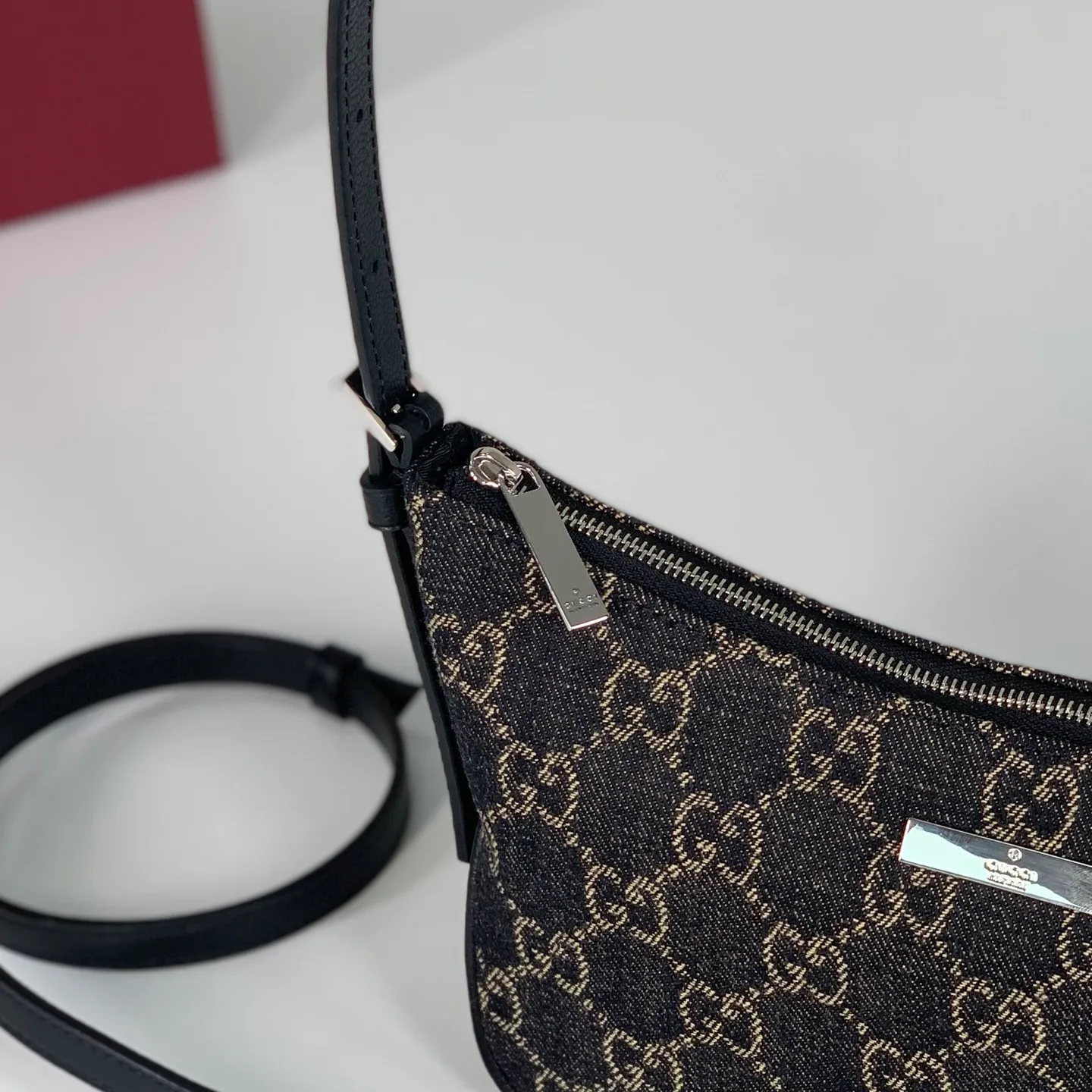 Women's Shoulder Bags GUCCI 17496225