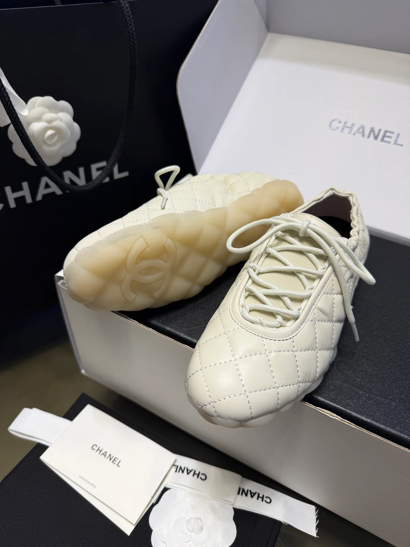 Women's Sneakers CHANEL 17877265