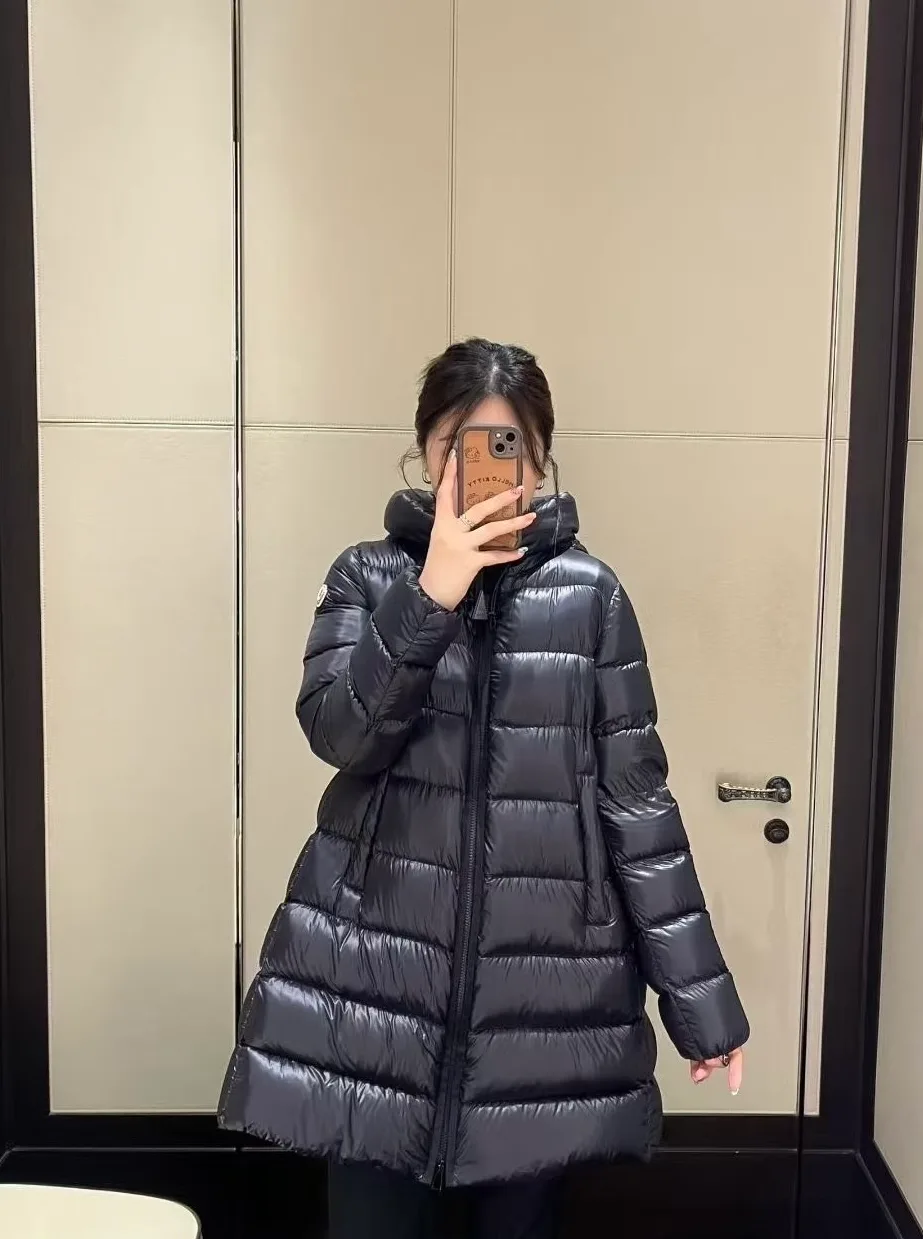 Women's Jackets And Down Jackets MONCLER 18048036