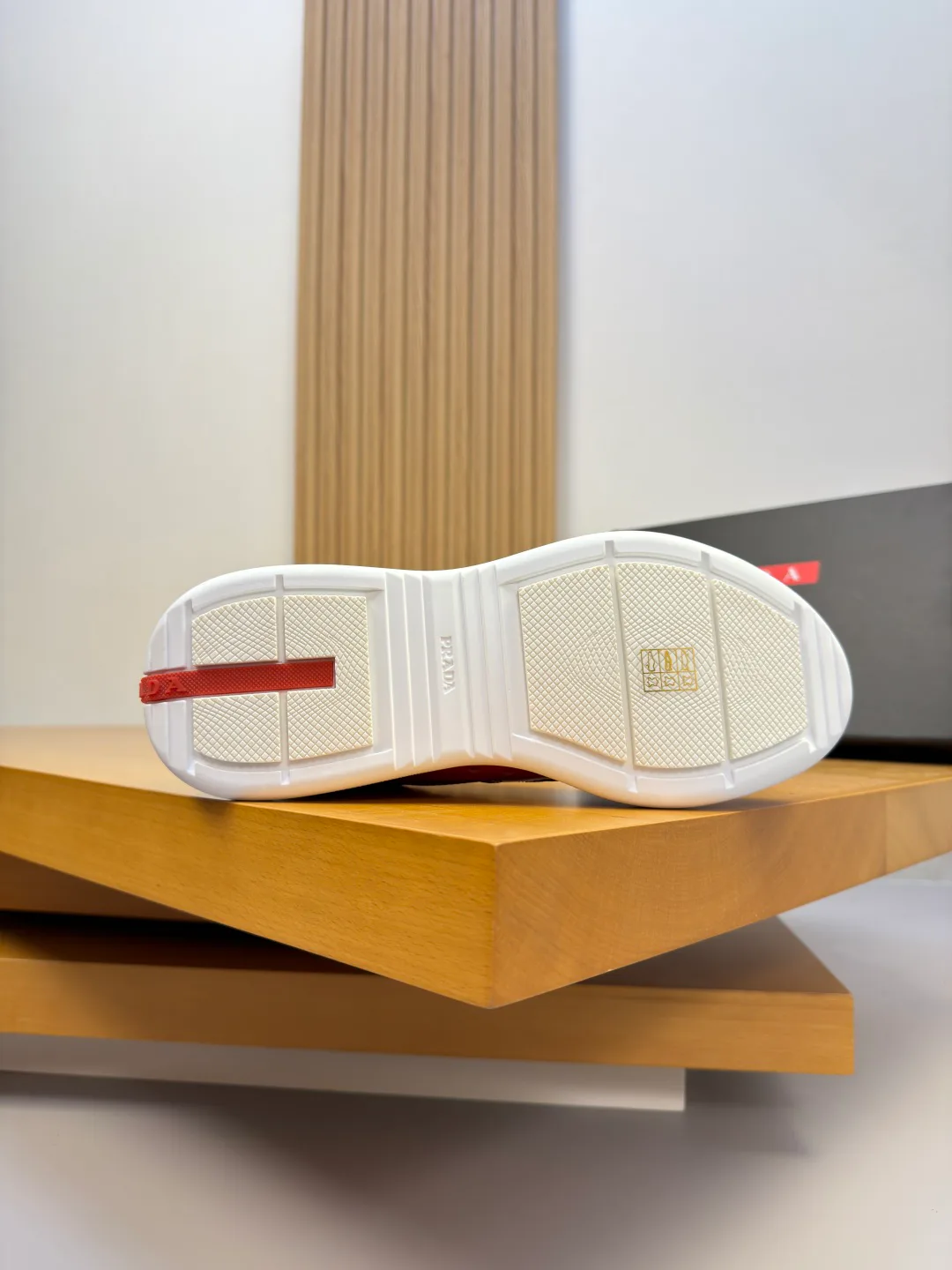 Men's Sneakers PRADA 17955081