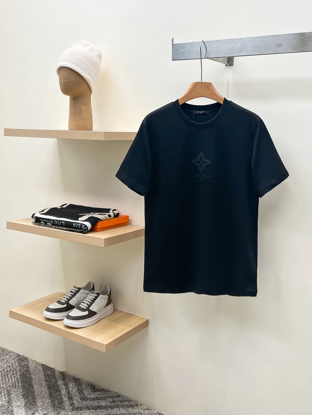 Men's T-Shirts LOUIS VUITTON 18499482