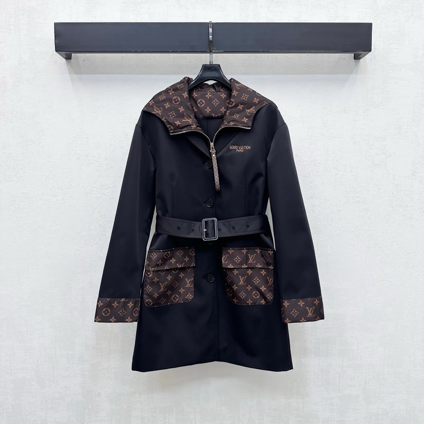Women's Trench Coats LOUIS VUITTON 18555706
