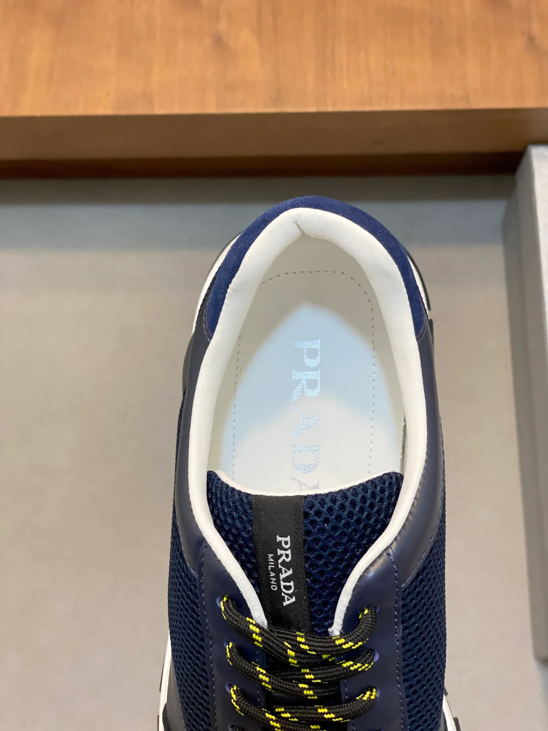 Men's Sneakers PRADA 18079031