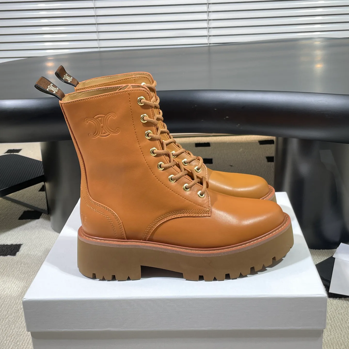 Women's Ankle Boots CELINE 18041624