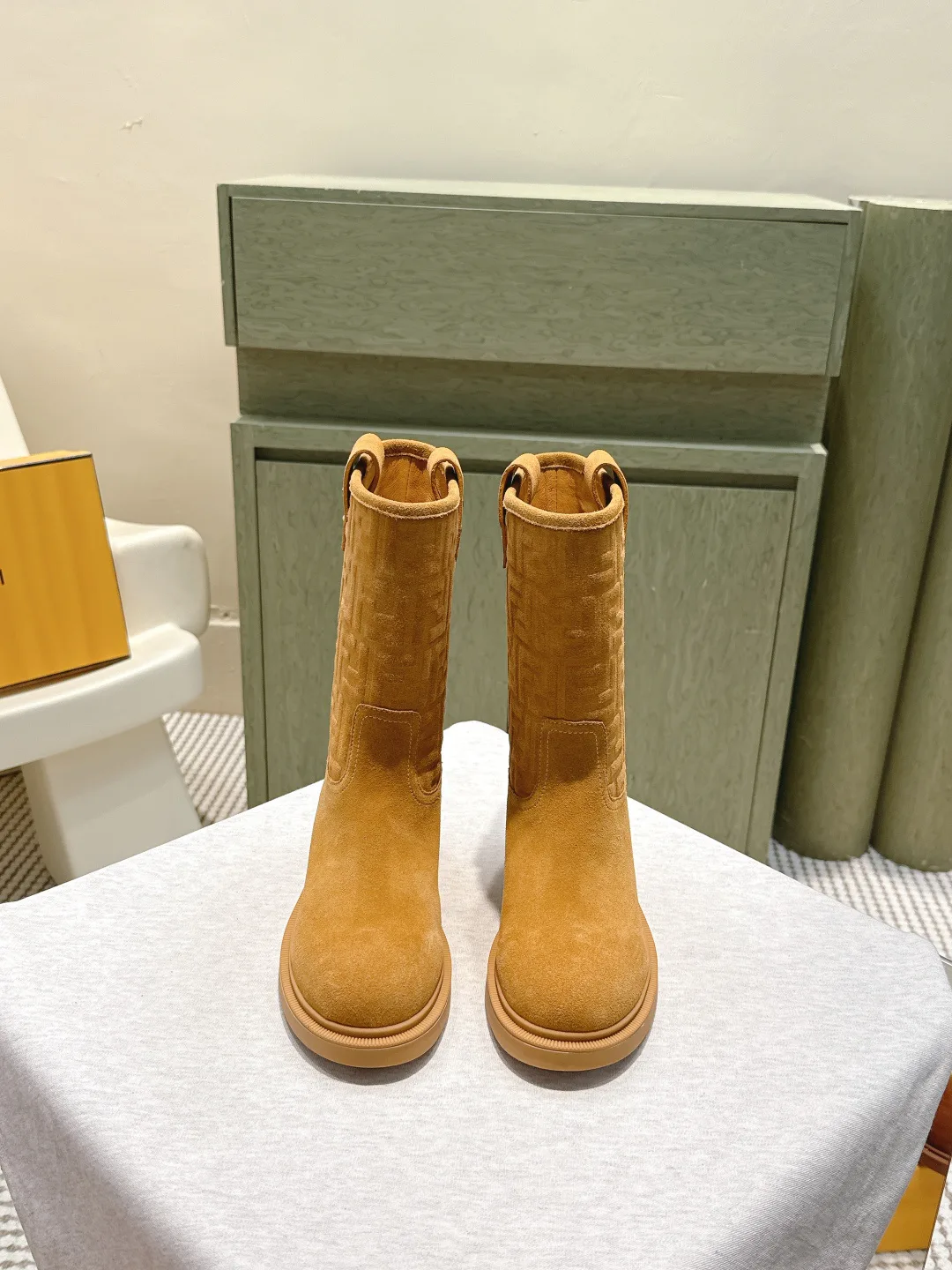 Women's Boots FENDI 18370160