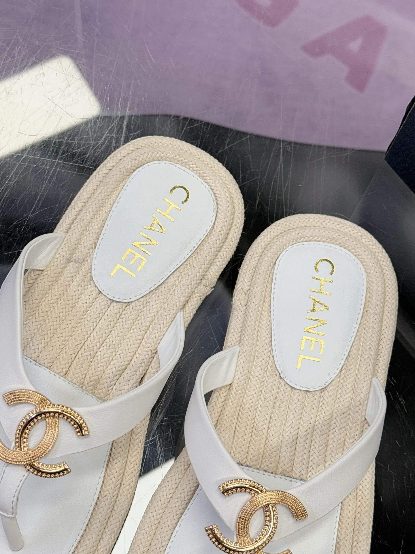 Women's Flip-Flops CHANEL 16978436