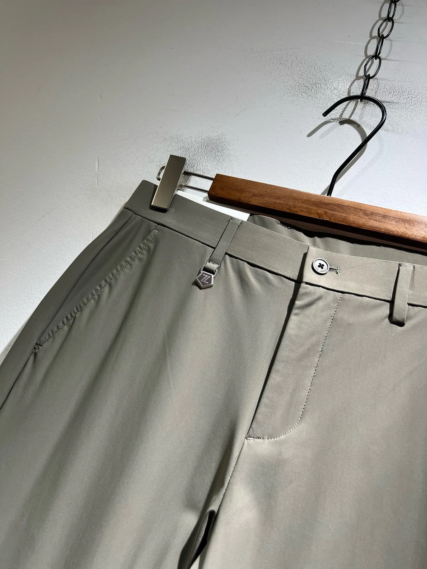 Men's Trousers ZEGNA 18081000