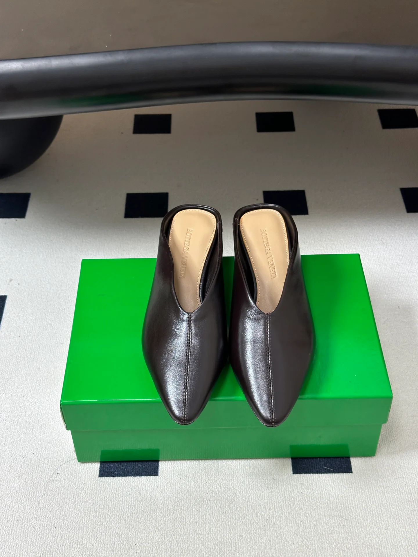 Women's Mules And Clogs BOTTEGA VENETA 18049551