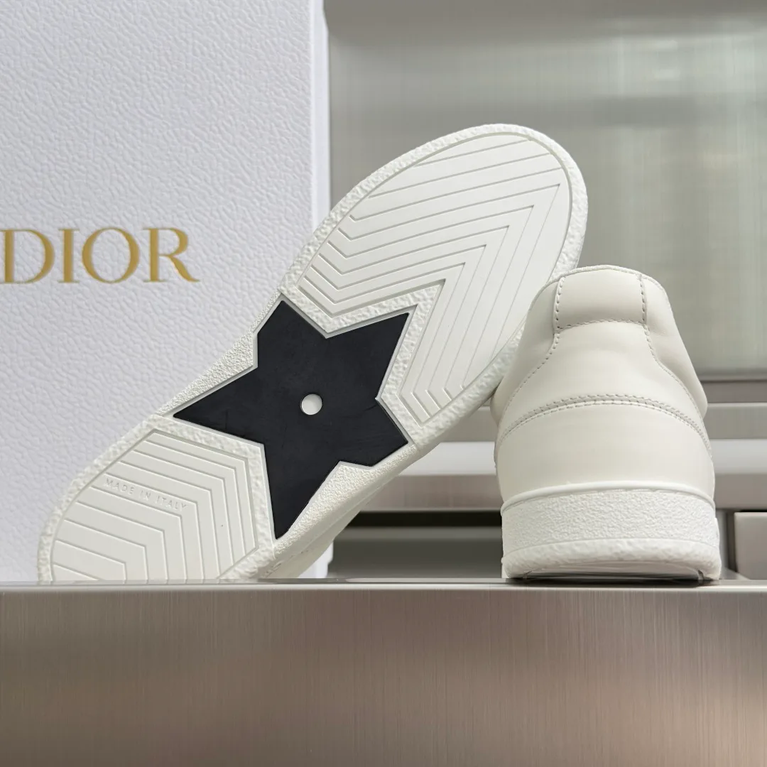 Women's Sneakers CHRISTIAN DIOR 17772005