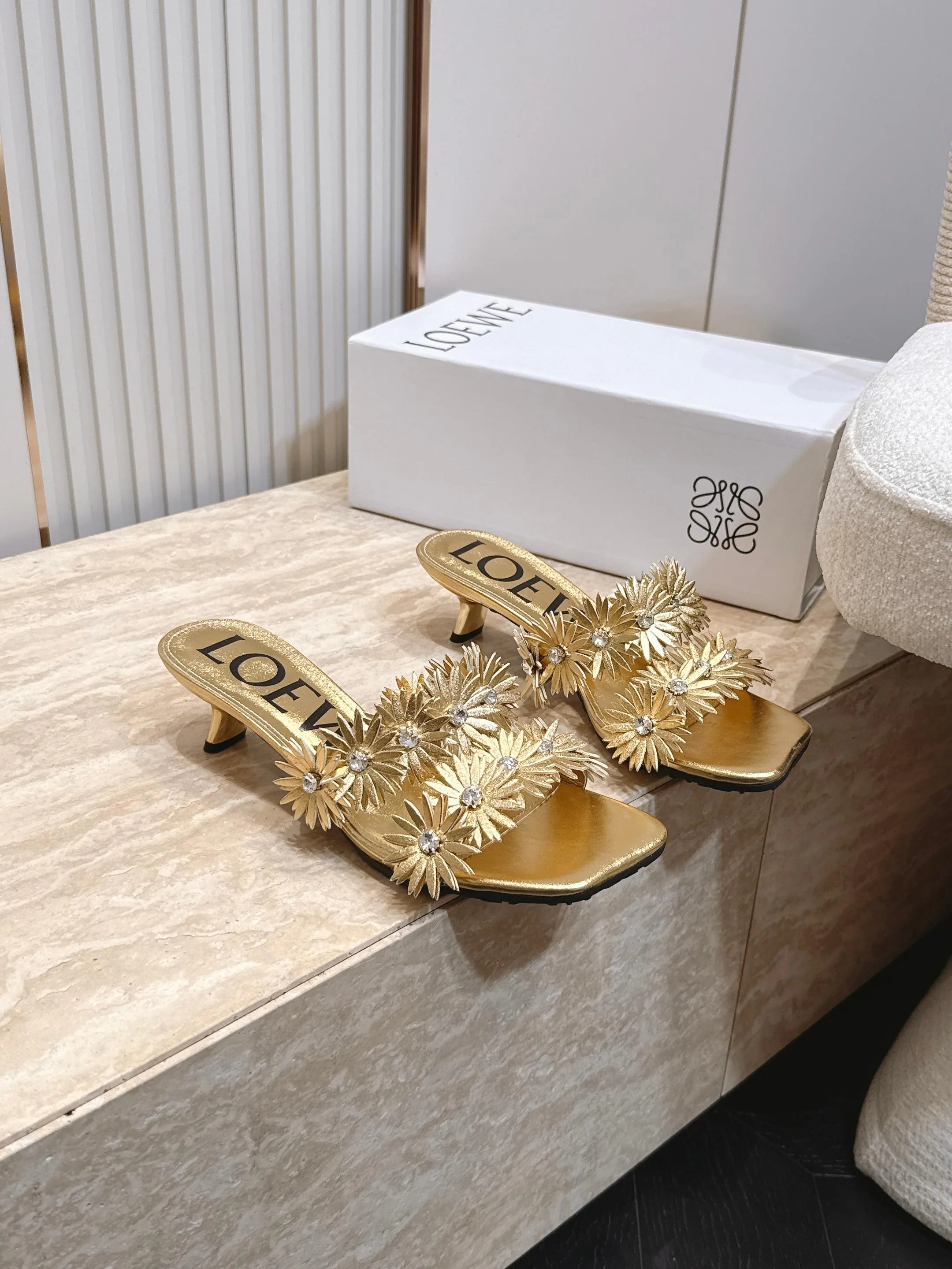 Women's Open-Toe Sandals LOEWE 17543036
