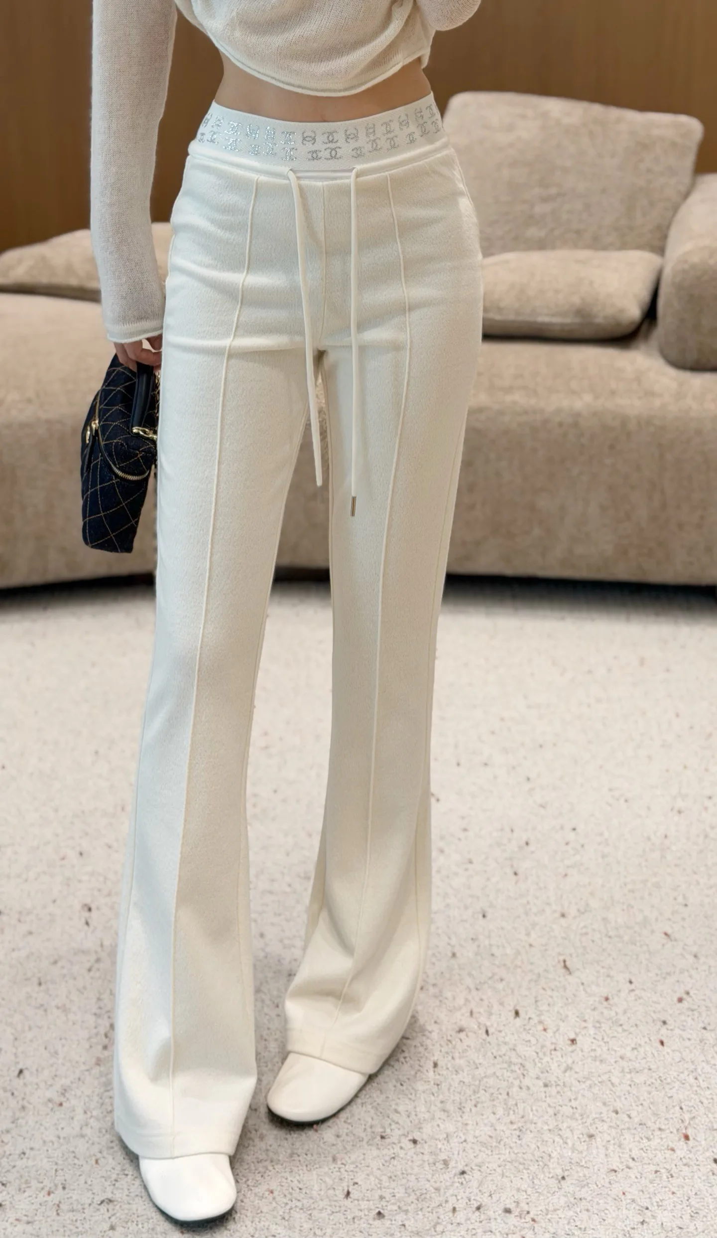 Women's Trousers CHANEL 18108479
