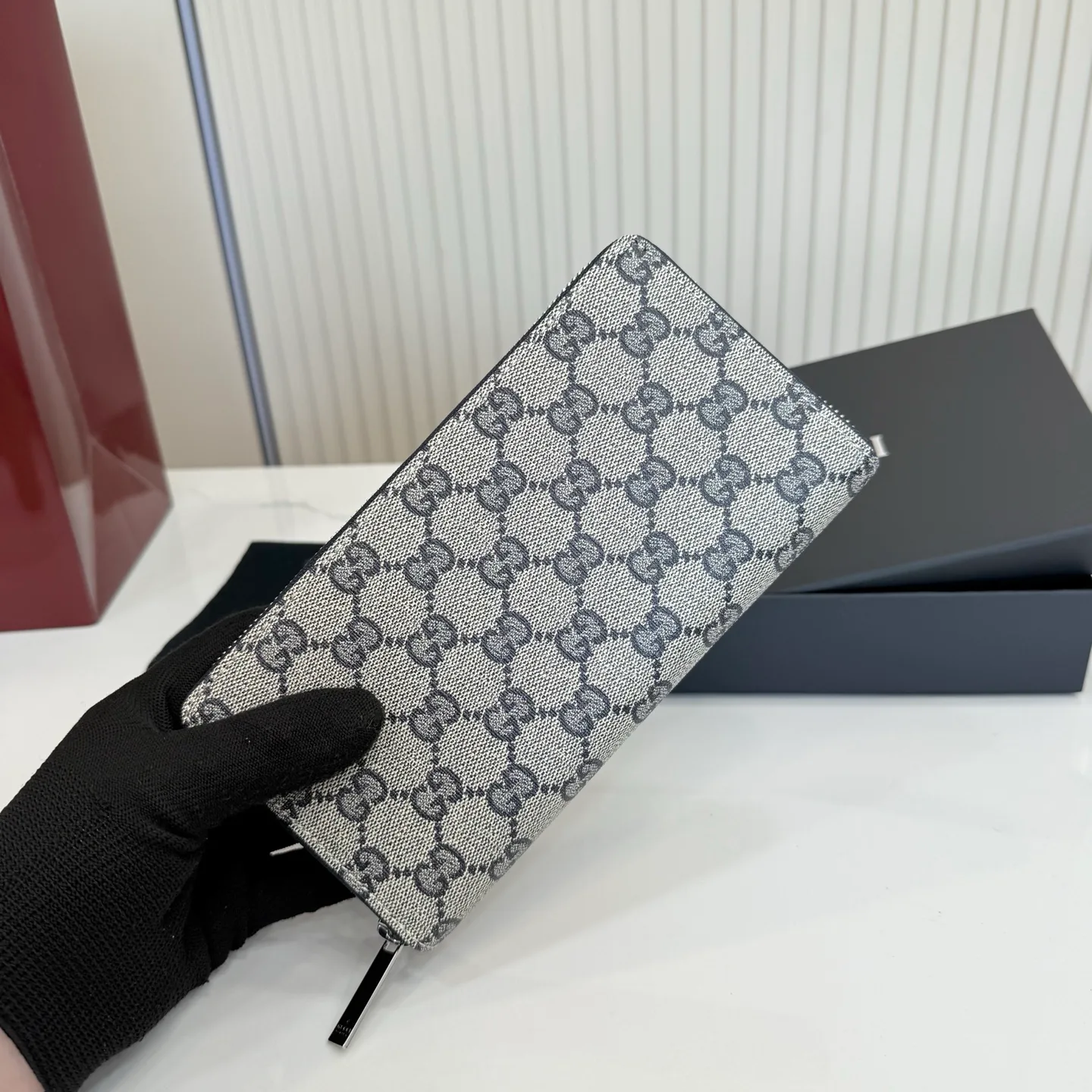 Women's Clutches GUCCI 17948276