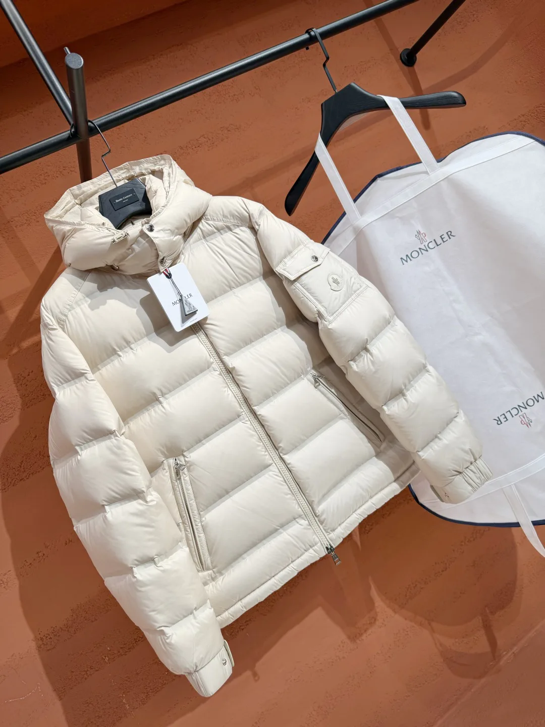 Men's Jackets And Down Jackets MONCLER 18335678