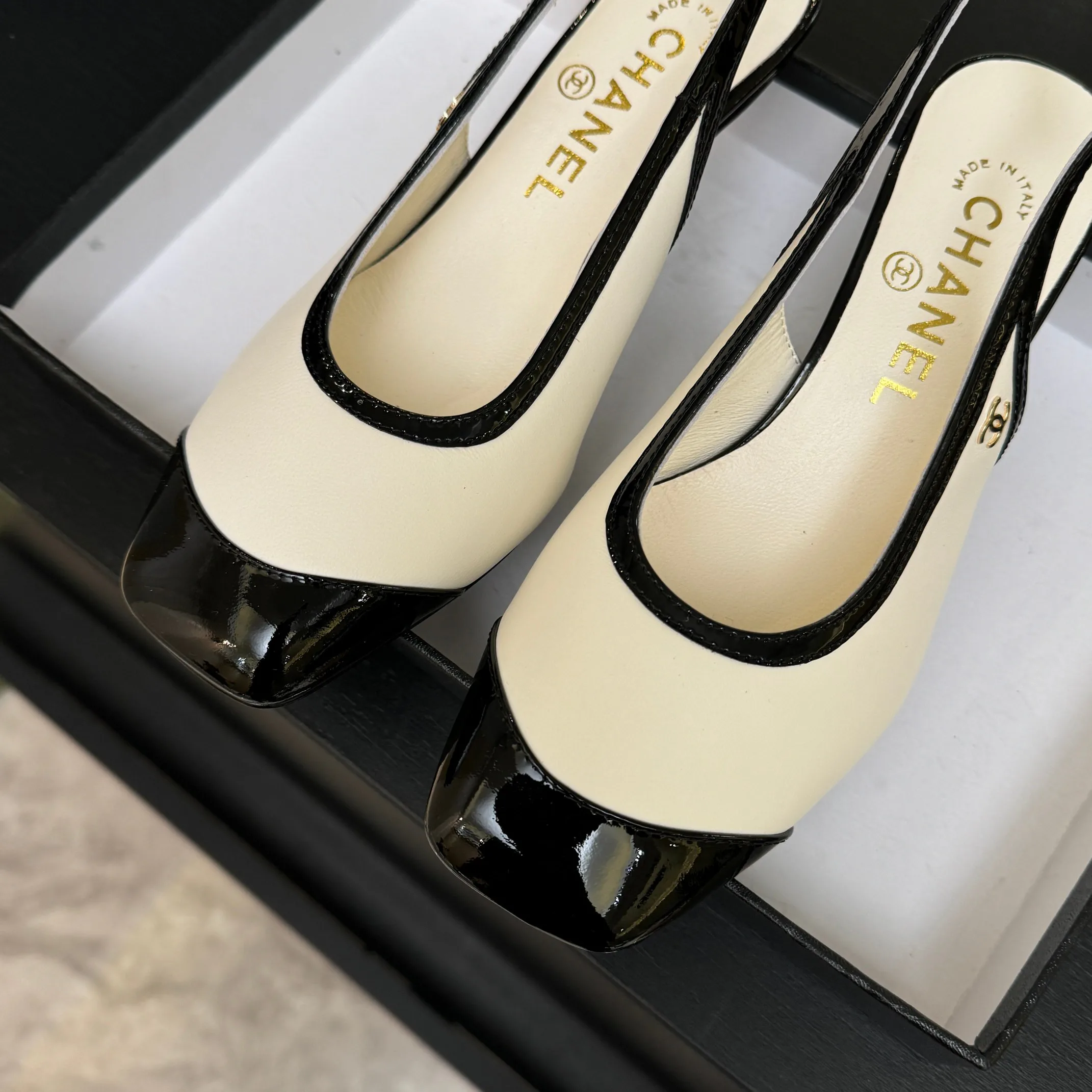 Women's Open-Toe Sandals CHANEL 17911041