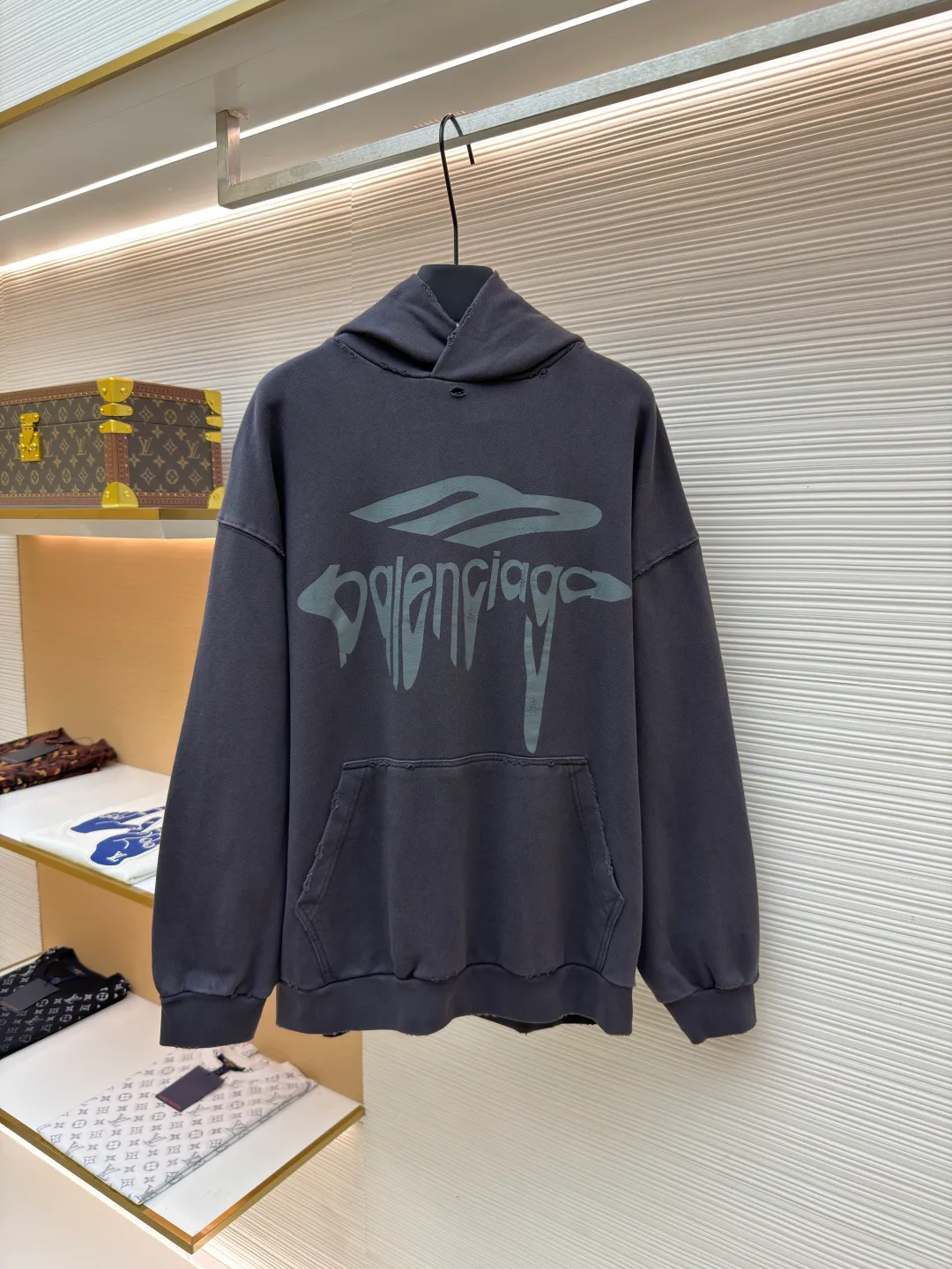Men's Sweatshirts And Hoodies BALENCIAGA 17699437
