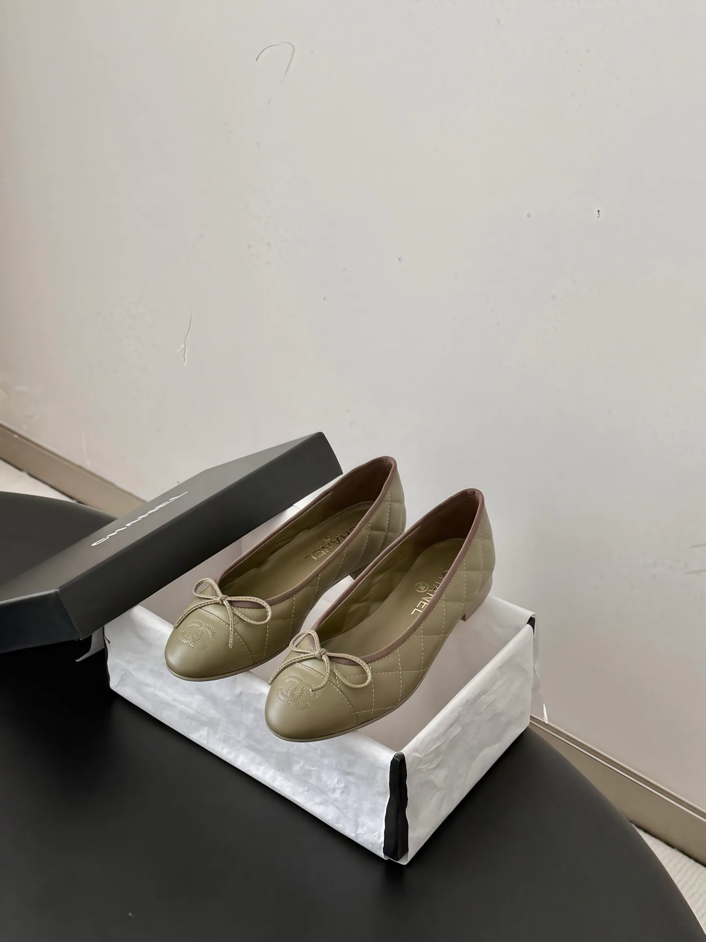 Women's Ballet Flats CHANEL 18053793
