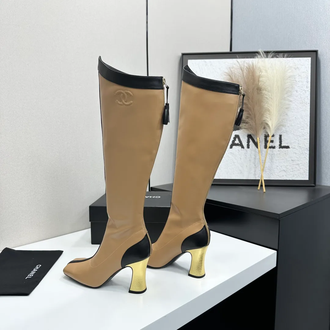 Women's Boots CHANEL 18366728