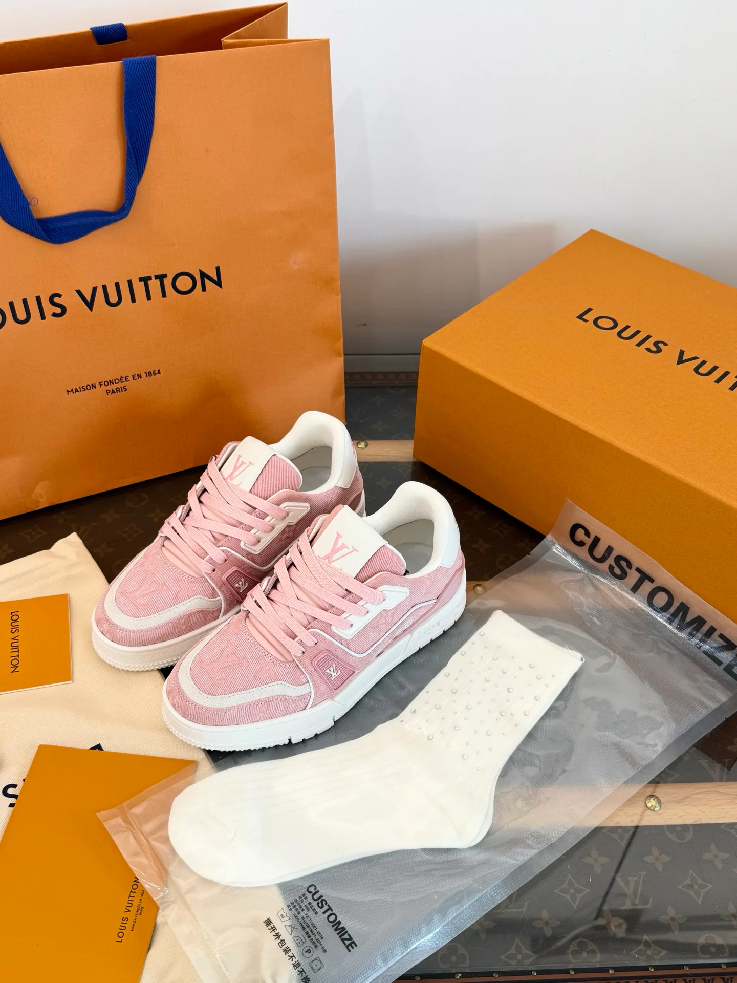 Women's Sneakers LOUIS VUITTON 17811971