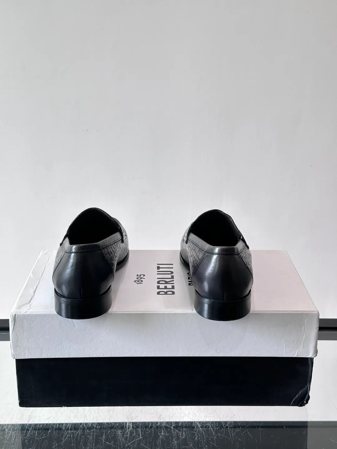 Men's Loafers And Dress Shoes BERLUTI 17858947