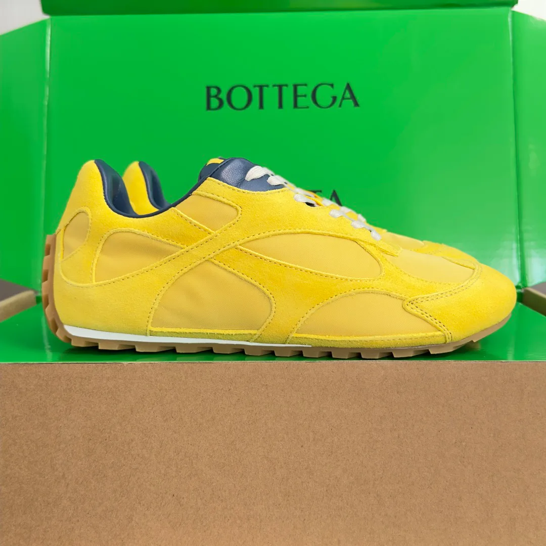 Women's Sneakers BOTTEGA VENETA 17771977