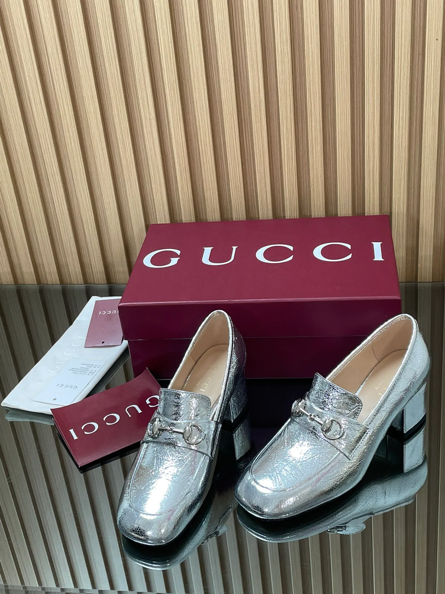 Women's Loafers And Moccasins GUCCI 18152971