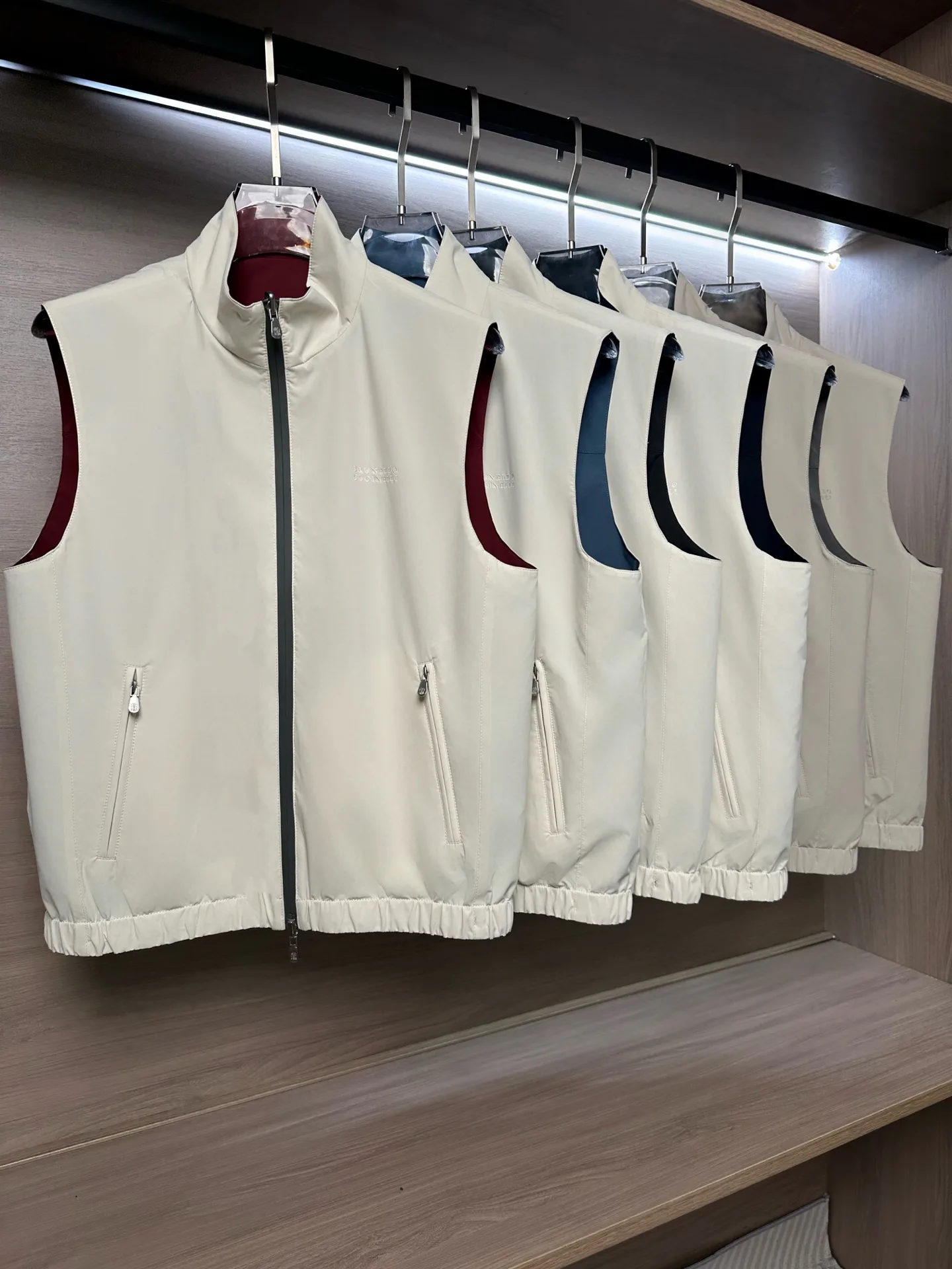 Men's Vests BRUNELLO CUCINELLI 18108929