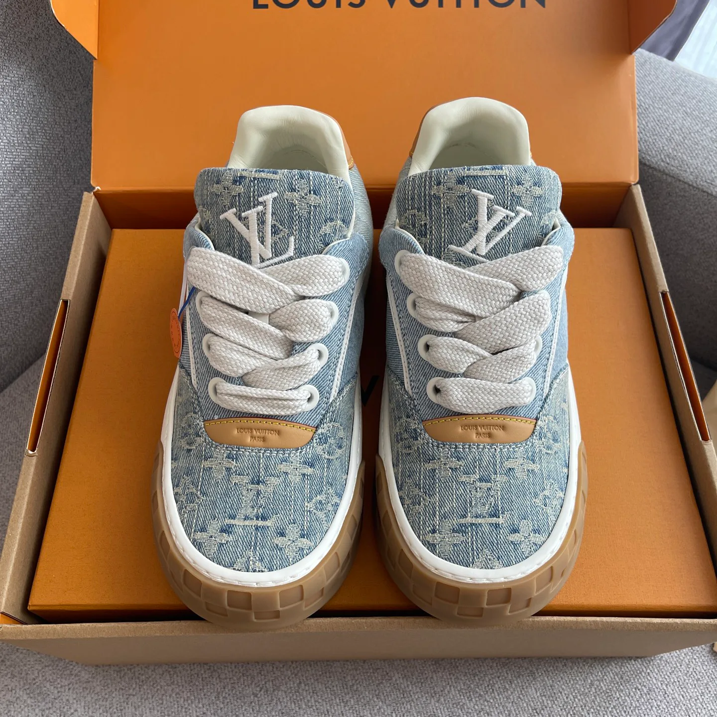 Women's Sneakers LOUIS VUITTON 17511526