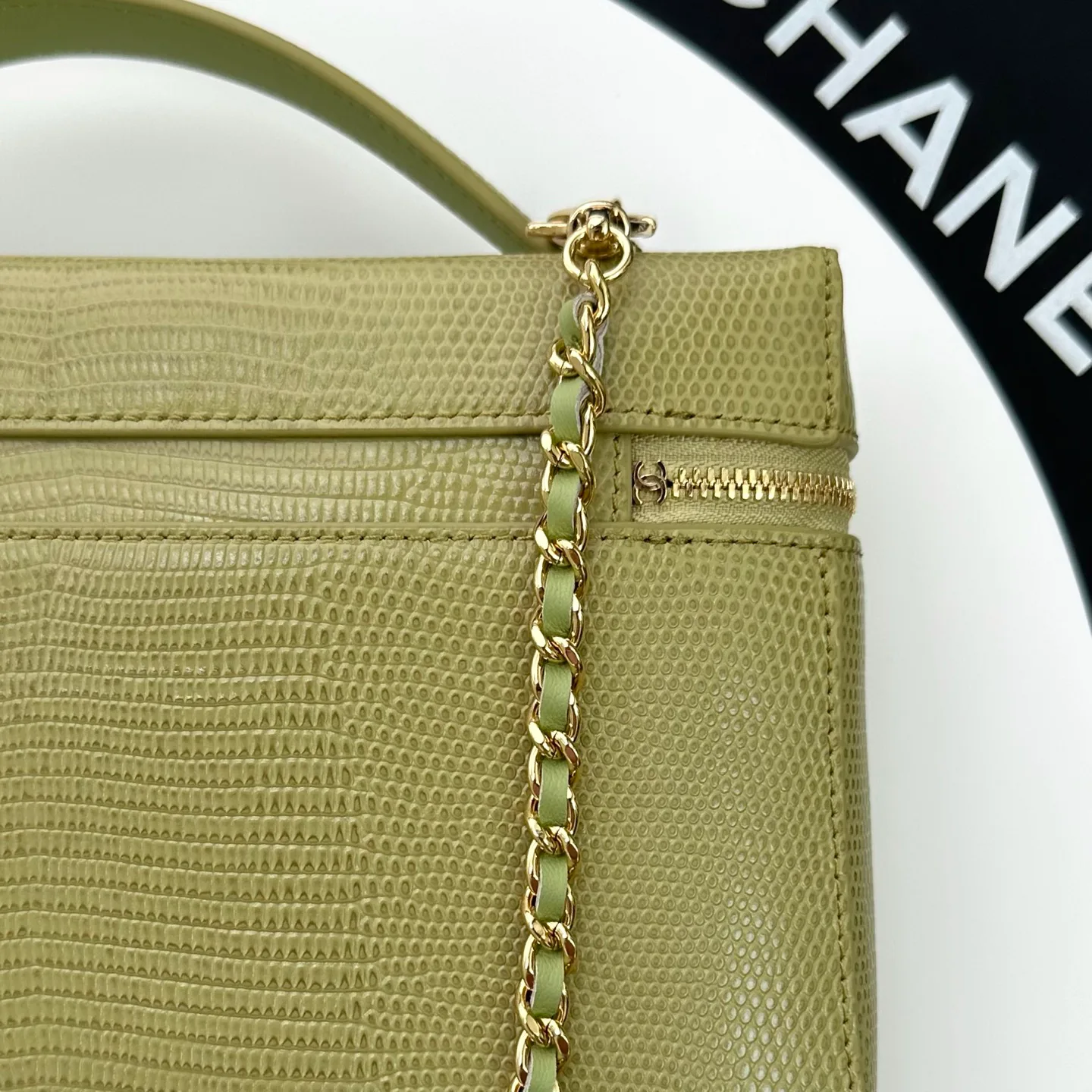 Women's Classic Handbags CHANEL 18338043
