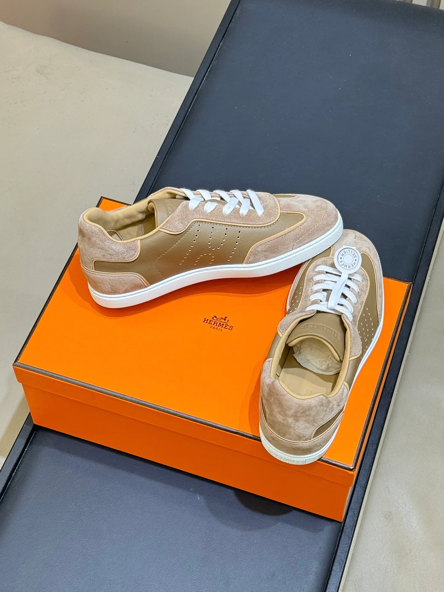 Women's Sneakers HERMES 18072925