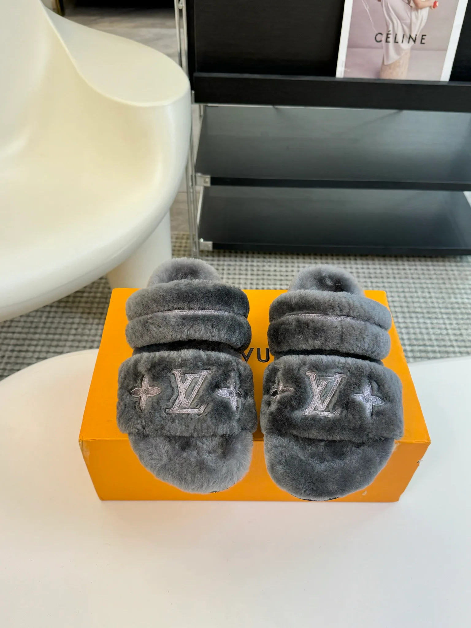 Women's Slippers LOUIS VUITTON 18241458