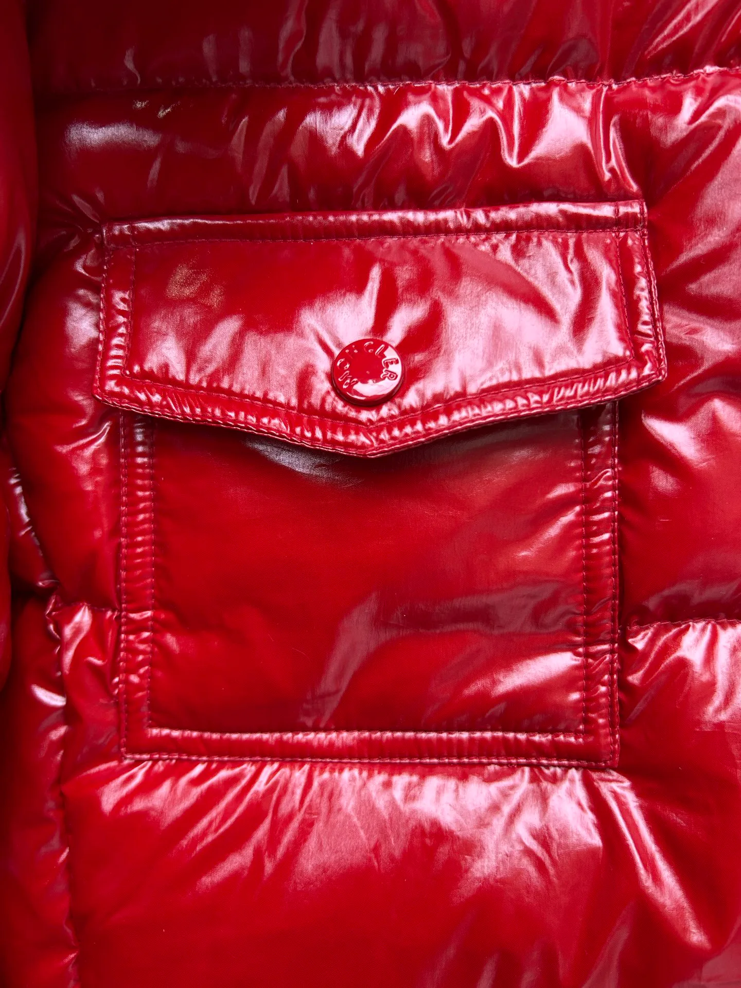 Women's Jackets And Down Jackets MONCLER 18002371