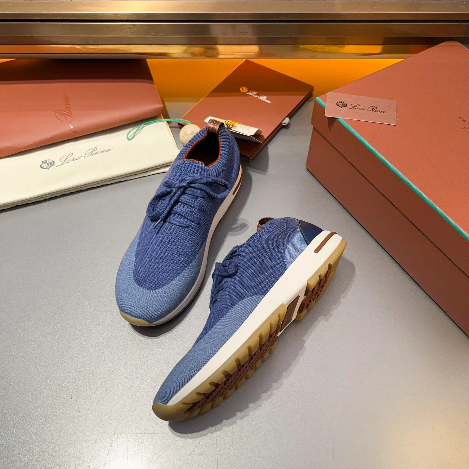 Men's Sneakers LORO PIANA 18250764
