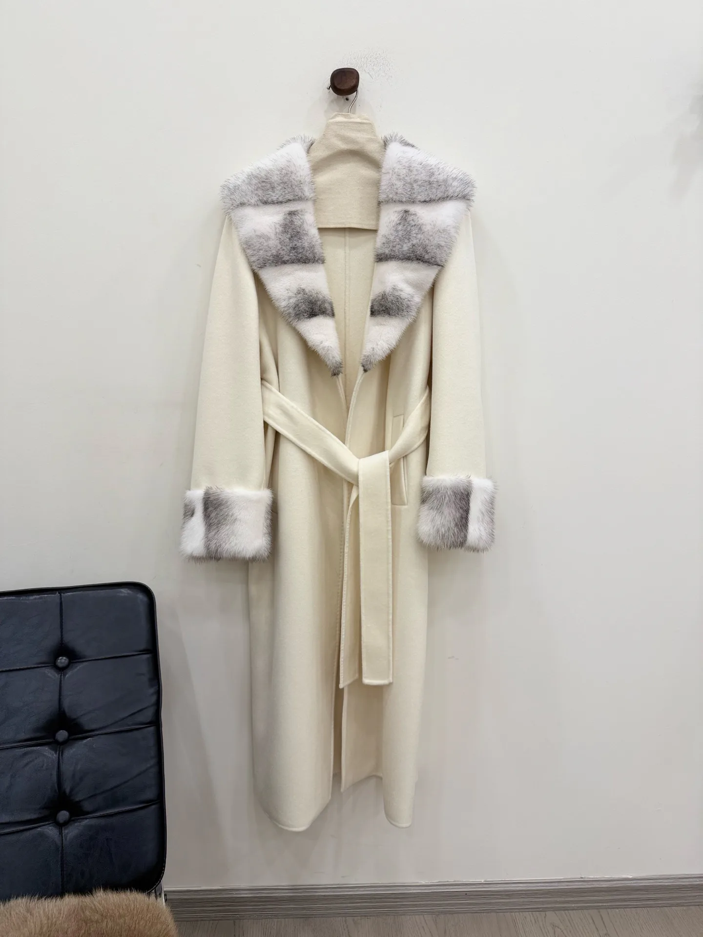 Women's Coats LORO PIANA 18326256